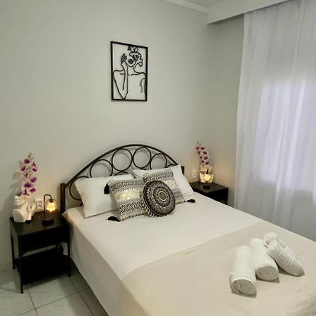 Peramore Apartment Néa Péramos Esterno foto