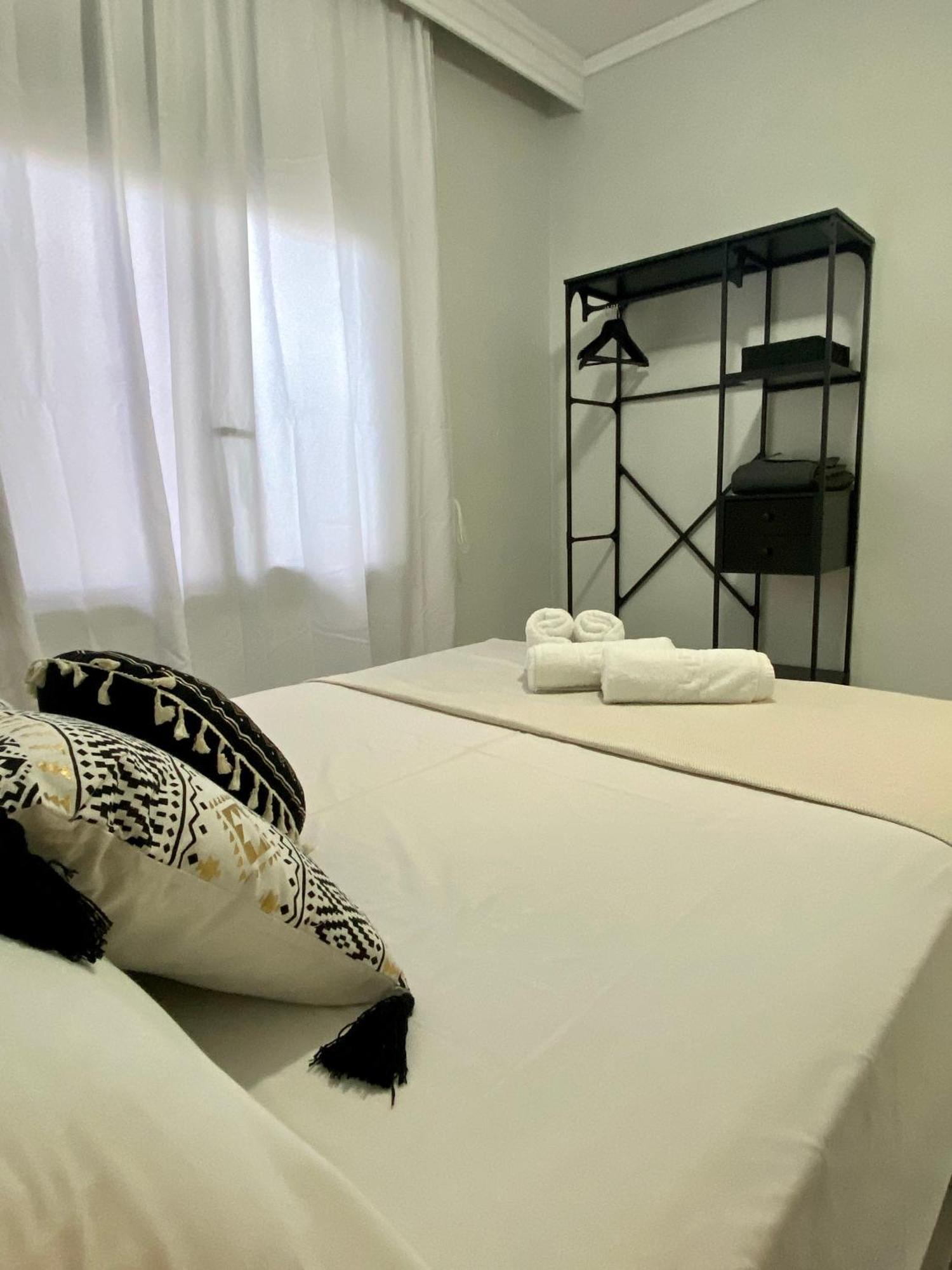 Peramore Apartment Néa Péramos Esterno foto