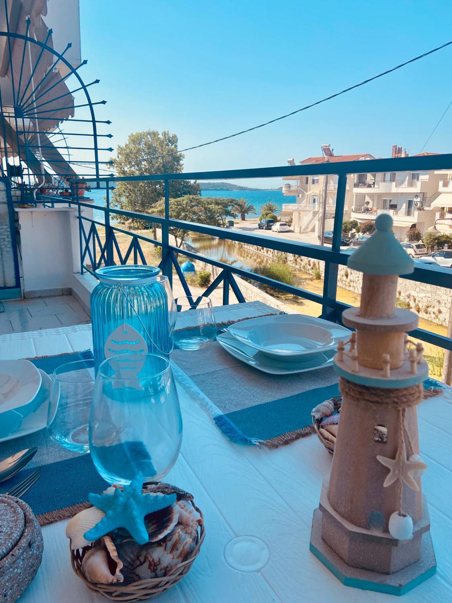 Peramore Apartment Néa Péramos Esterno foto
